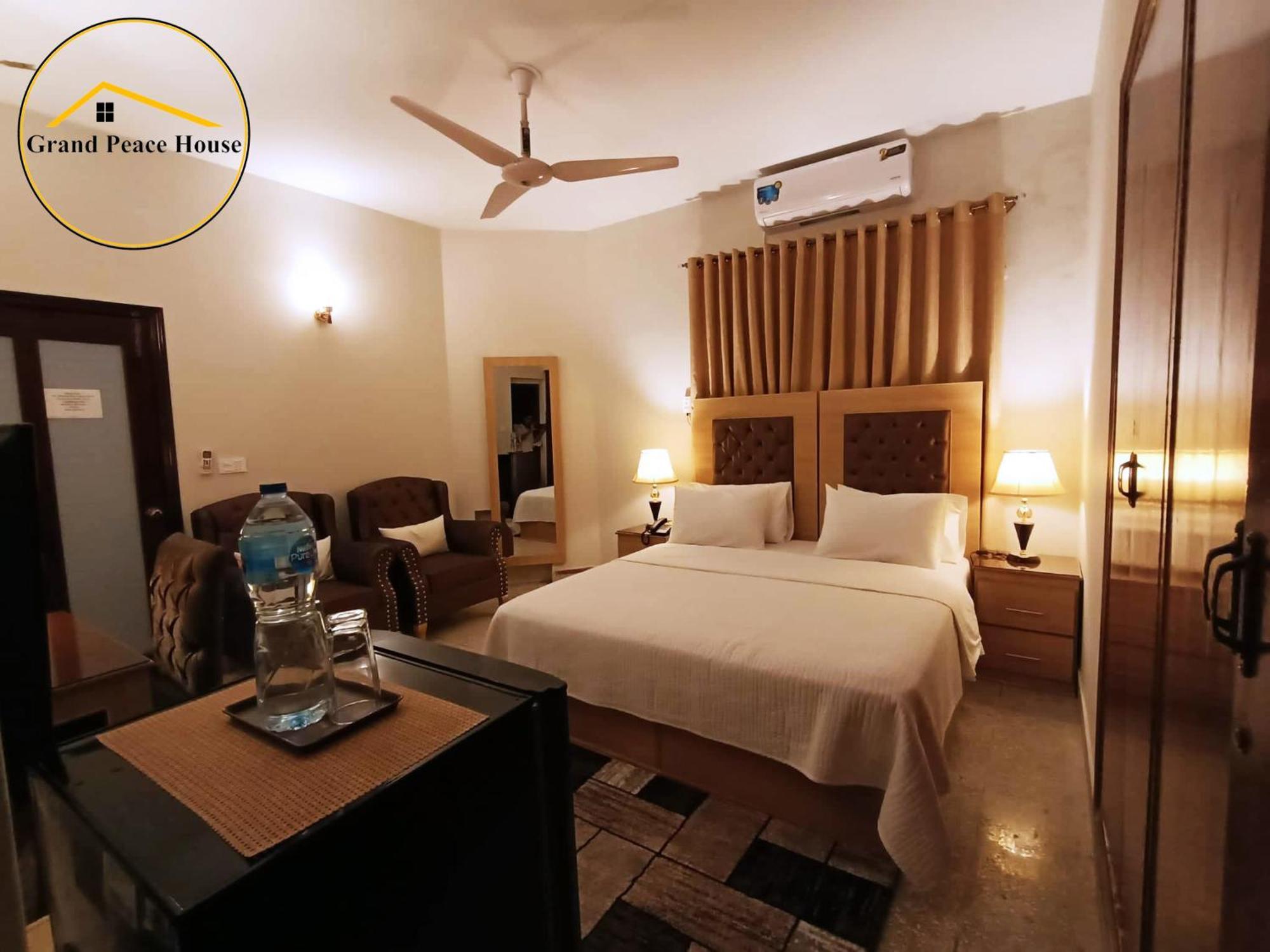 Grand Peace House II Bed & Breakfast Islamabad Eksteriør bilde
