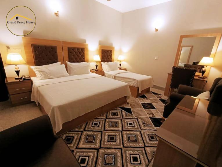 Grand Peace House II Bed & Breakfast Islamabad Eksteriør bilde